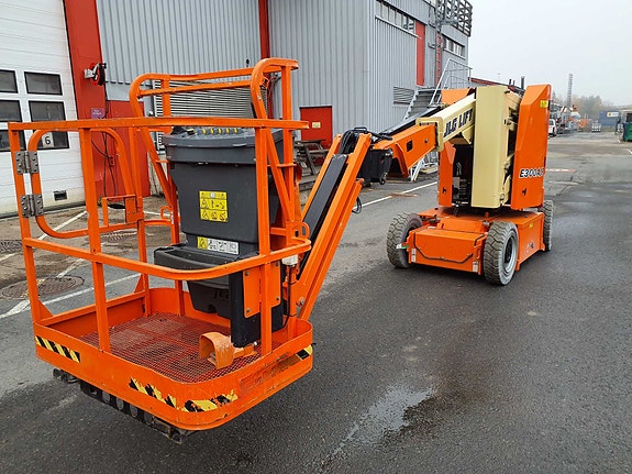 JLG E300AJP