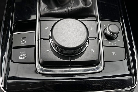 Mazda CX-30 13 of 27