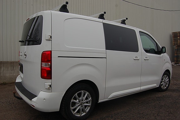 Opel Vivaro 5 of 5