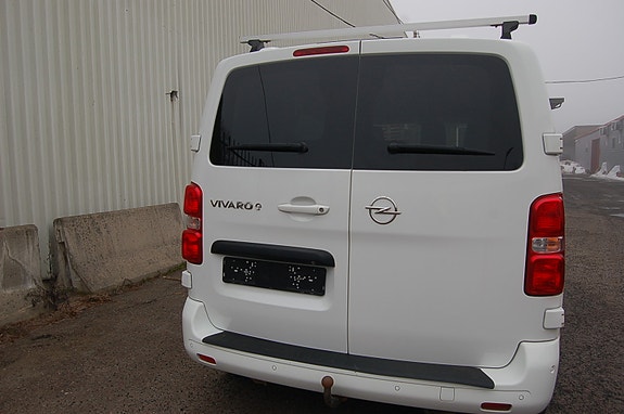 Opel Vivaro 4 of 5