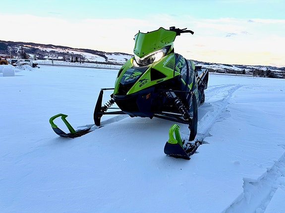 Arctic-cat Komplett ferdig pris - ingen tillegg - Riot 9000 MY24 - TURBO - ATAC - ELEKTRISK JUSTERBARE DEMPERE - 4Takt - 5år Garanti