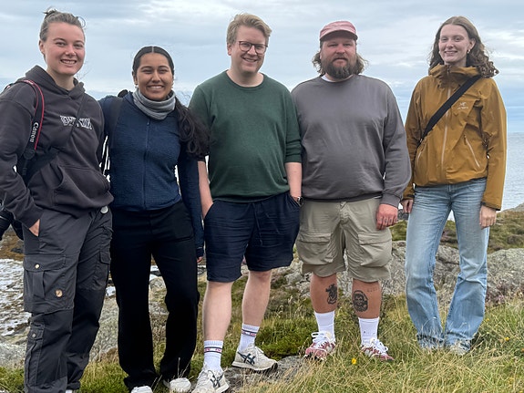 Bli kjent med nye område. Her er vi på tur for å hente saker og opplevingar frå Førde sin nabokommune.