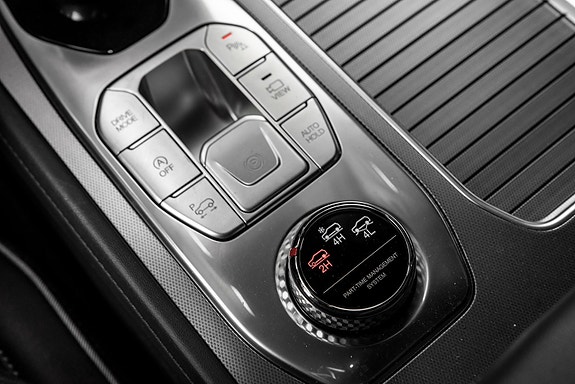 KGM Rexton 11 of 30