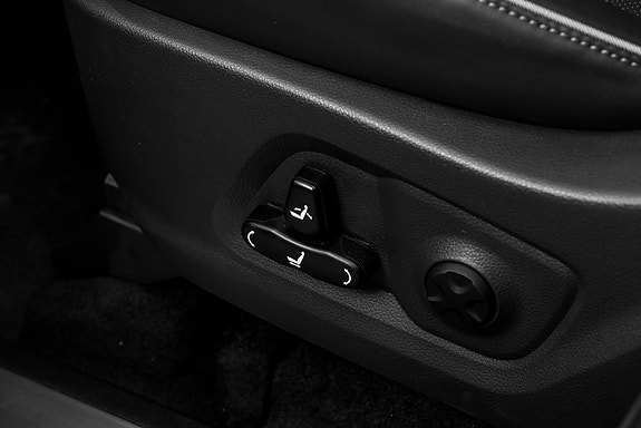 KGM Rexton 16 of 30