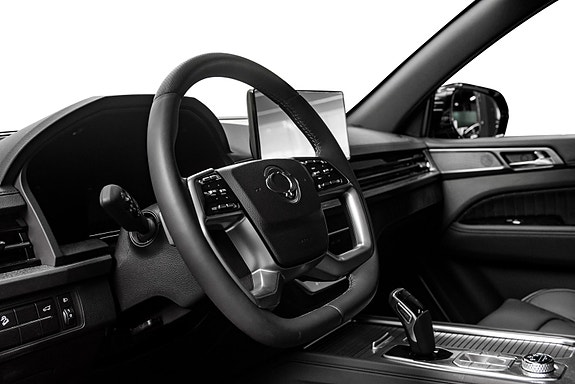 KGM Rexton 15 of 30
