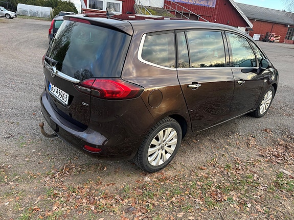 Opel Zafira Tourer 7 of 12