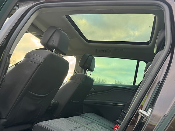 Opel Zafira Tourer 11 of 12