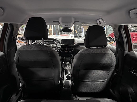Peugeot 2008 15 of 21