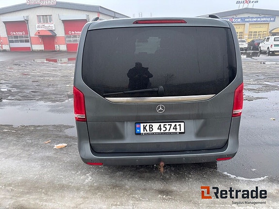 Mercedes-Benz V250 6 of 10