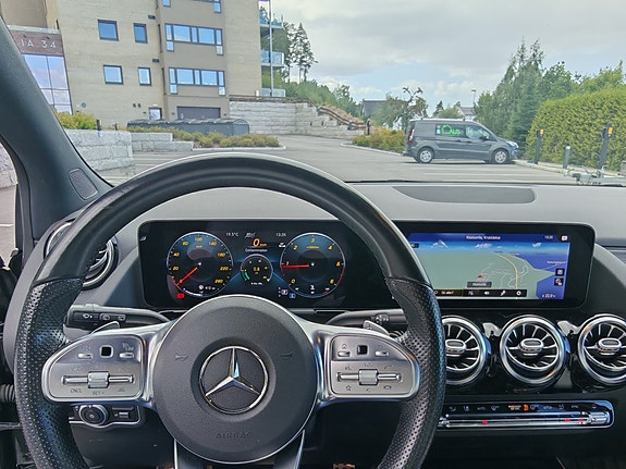 Mercedes-Benz B180 d 8 of 18