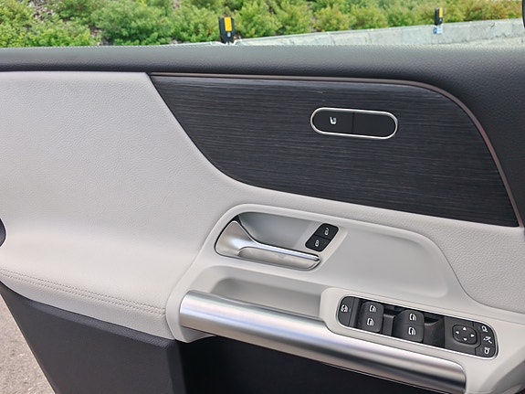 Mercedes-Benz B180 d 12 of 18