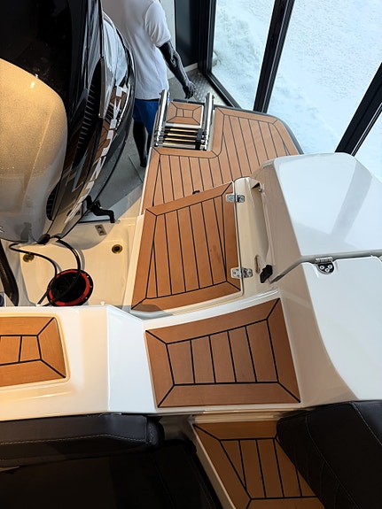 Silver Raptor DCz m/350 hk Suzuki utstillingsbåt selges til spesialrabatert pris 15 of 30