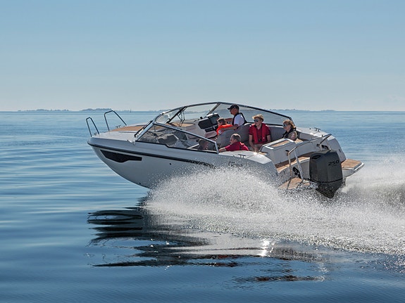 Silver Raptor DCz m/350 hk - Ny Knallpris - utstilt på Vollen Marina 2 of 5