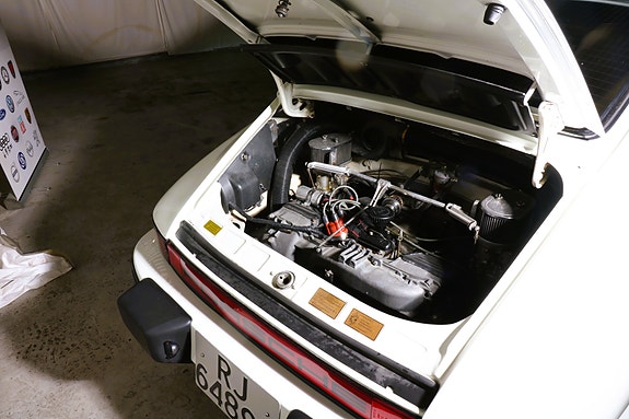 Porsche 911 12 of 12