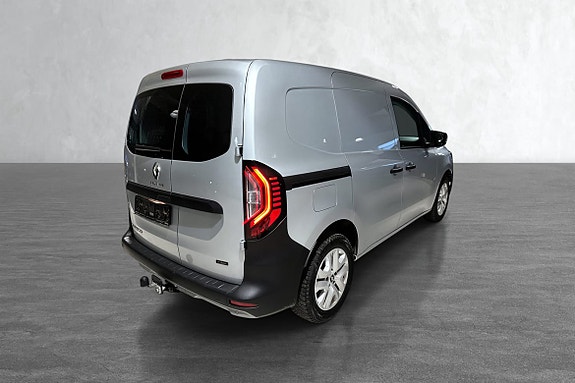 Bilen kommer også med fastmontert hengerfeste