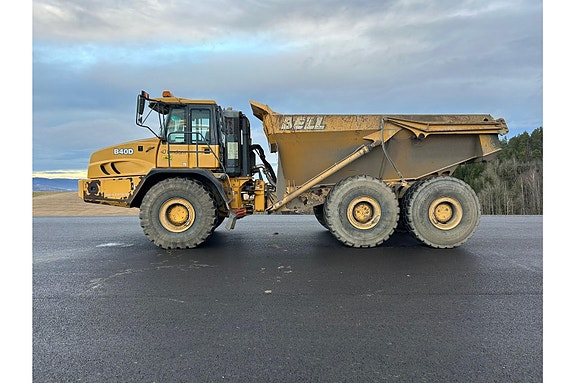 Bell B 40 D 7 of 30