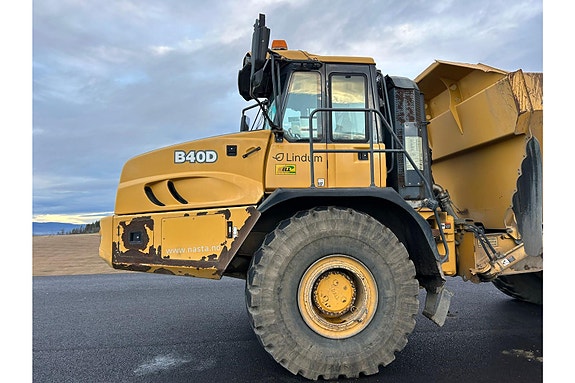 Bell B 40 D 10 of 30