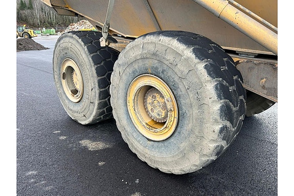 Bell B 40 D 19 of 30
