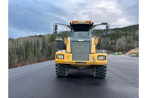 Bell B 40 D 8 of 30