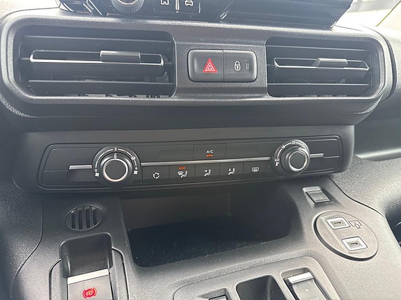Citroen Berlingo 24 of 30
