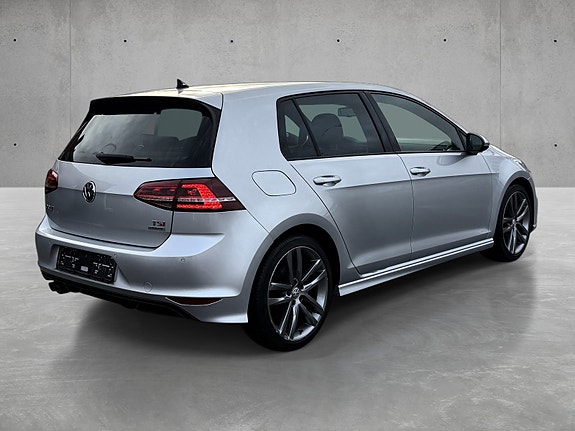 Volkswagen Golf VII 3 of 5