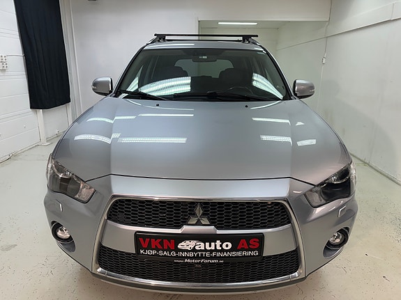 Mitsubishi Outlander 3 of 5