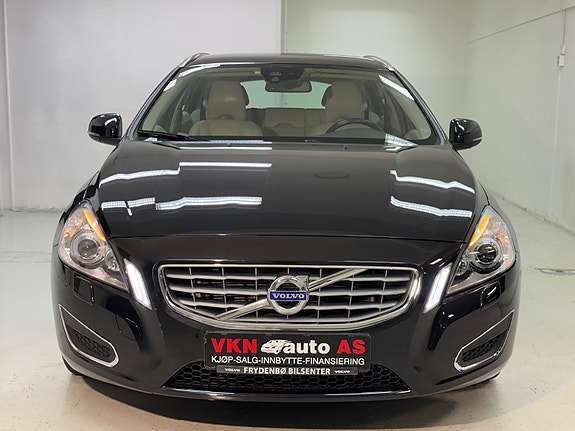 Volvo V60 4 of 5