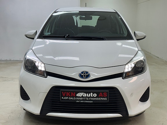Toyota Yaris 5 of 5