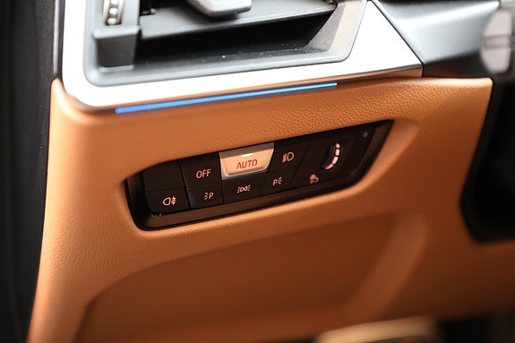 BMW i4 26 of 30