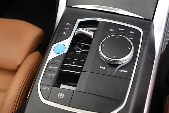 BMW i4 20 of 30
