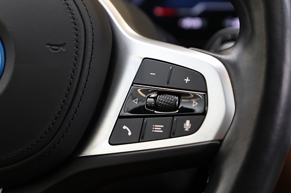 BMW i4 18 of 30