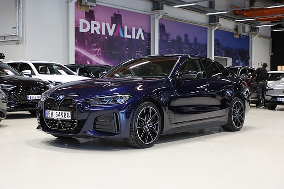 BMW i4 2 of 5
