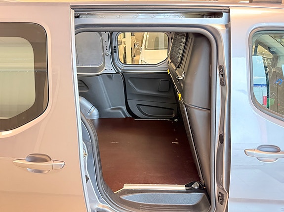 Toyota Proace City 15 of 15