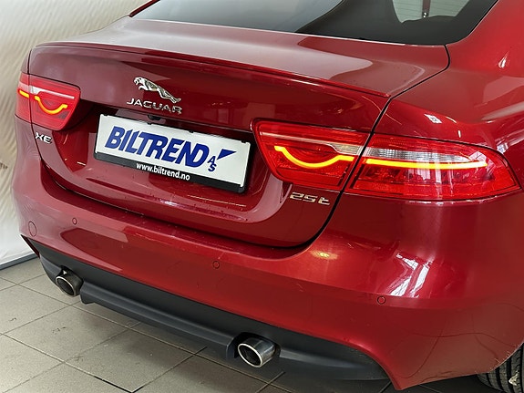 Jaguar XE 6 of 21