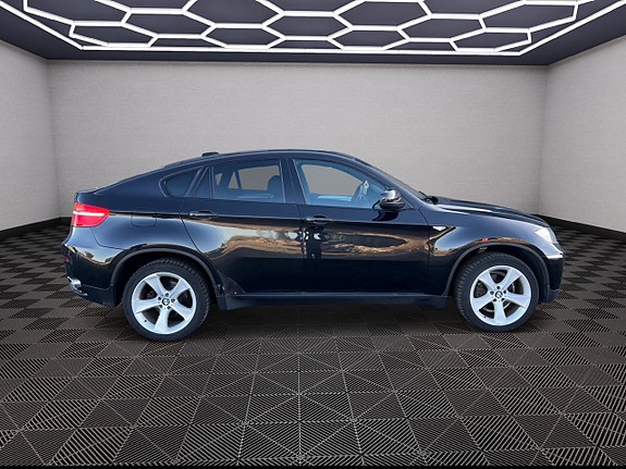 BMW X6 2 of 13
