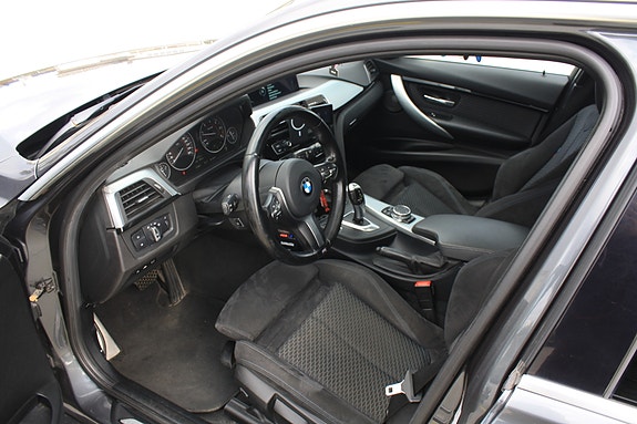 BMW 320d 8 of 30