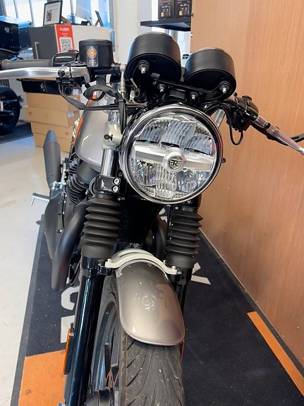 Royal Enfield Continental GT 650 8 of 10