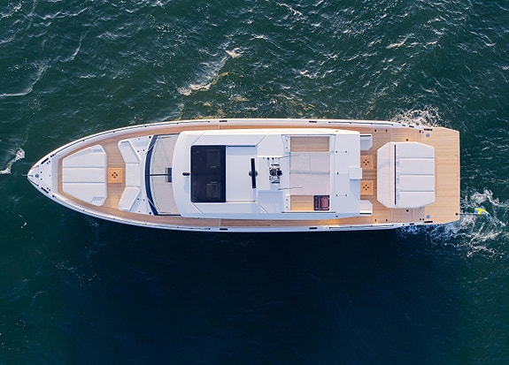 - NY - DELTA Powerboats 72 Coupè - IPS - 5 Kabiner - CARBON 6 of 23