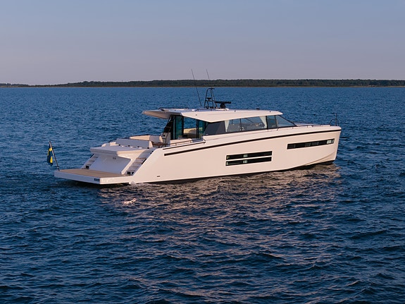 - NY - DELTA Powerboats 72 Coupè - IPS - 5 Kabiner - CARBON 4 of 5