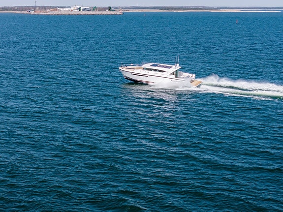- NY - DELTA Powerboats 54 - IPS - 3 Kabiner - CARBON 15 of 30