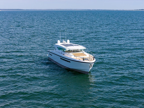 - NY - DELTA Powerboats 54 - IPS - 3 Kabiner - CARBON 8 of 30