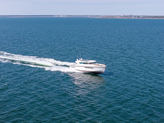 - NY - DELTA Powerboats 54 - IPS - 3 Kabiner - CARBON 16 of 30