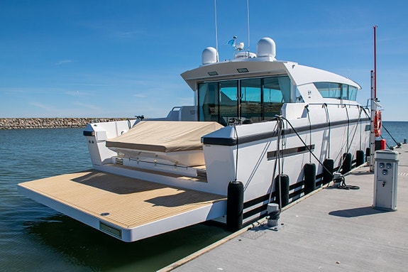- NY - DELTA Powerboats 54 - IPS - 3 Kabiner - CARBON 18 of 30