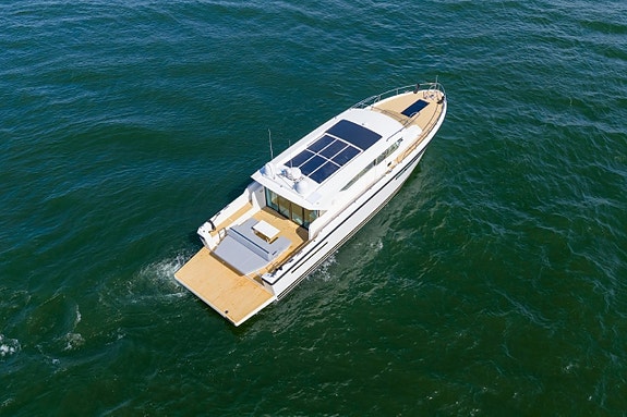 - NY - DELTA Powerboats 54 - IPS - 3 Kabiner - CARBON 6 of 30