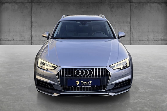 Audi A4 allroad 4 of 5