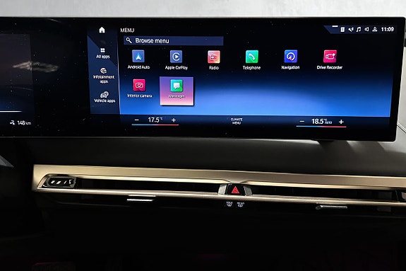 Bilen støtter også Apple carplay og android auto