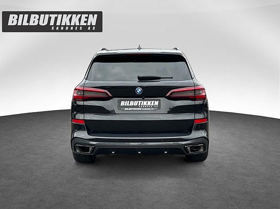 BMW X5 4 of 5