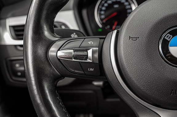 Rattkontroller for sikker og enkel styring under kjøring.