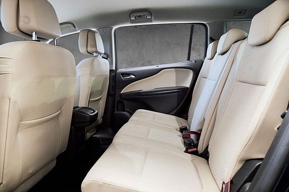 Opel Zafira Tourer 21 of 30