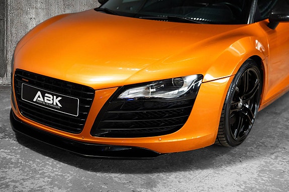 Audi R8 2 of 5